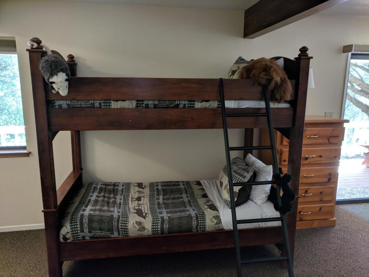 גרובלנד Yosemite Haven @ Pine Mountain Lake. Dog Friendly! מראה חיצוני תמונה